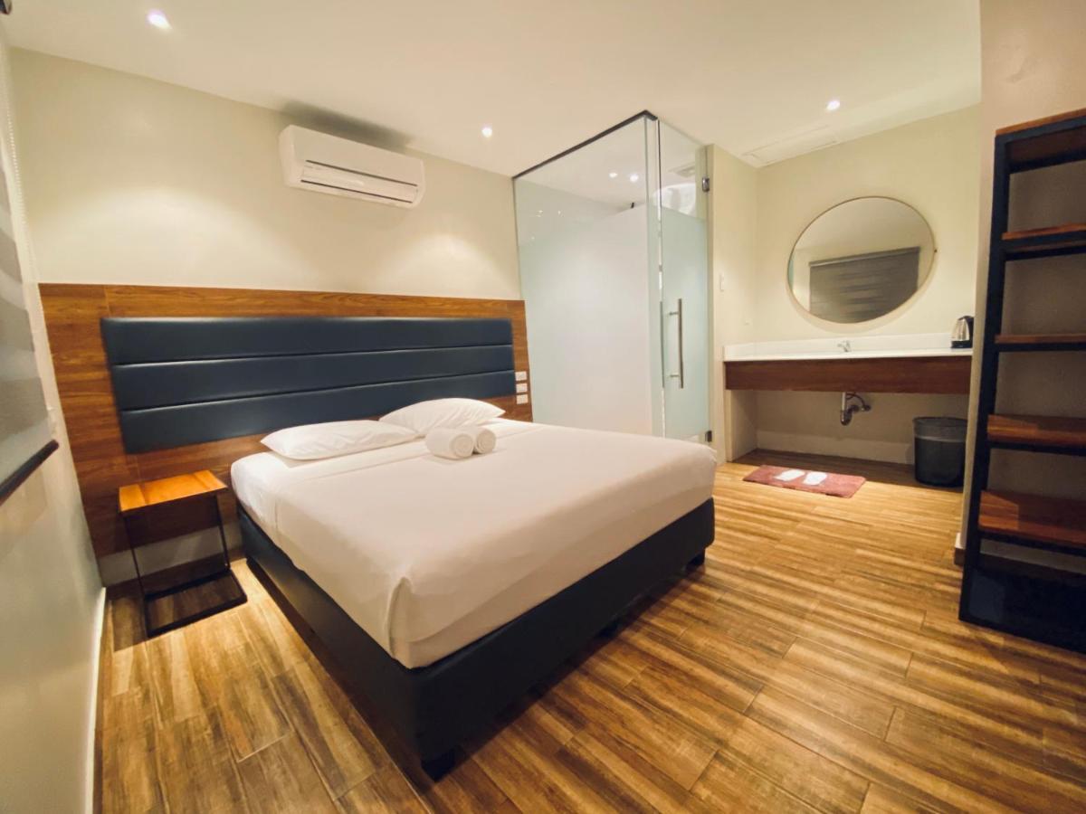 The Hub District Garden Suites Pasay Luaran gambar